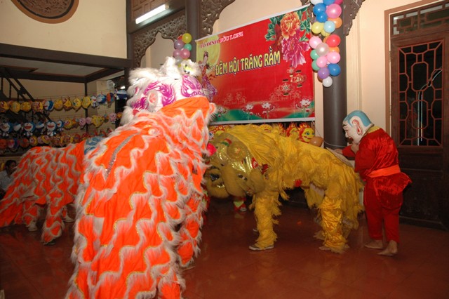 TP. HCM: Vui tết Trung Thu tại chùa Bửu Long