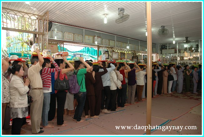 TP. HCM: Chùm ảnh lễ dâng y Kathina tại chùa Phổ Minh - Gò Vấp