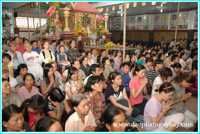 TP. HCM: Chùm ảnh lễ dâng y Kathina tại chùa Phổ Minh - Gò Vấp