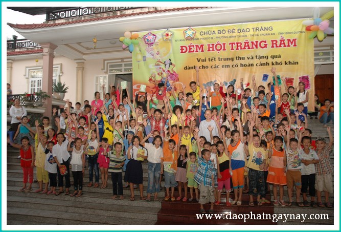 Bình Dương: Đêm hội trăng rằm dành cho các em có hoàn cảnh khó khăn