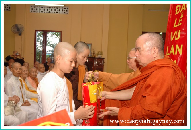 TP. HCM: Sinh hoạt an cư kiết hạ Phật giáo Nam Tông người Kinh