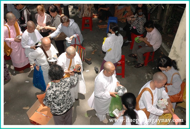 TP. HCM: Sinh hoạt an cư kiết hạ Phật giáo Nam Tông người Kinh