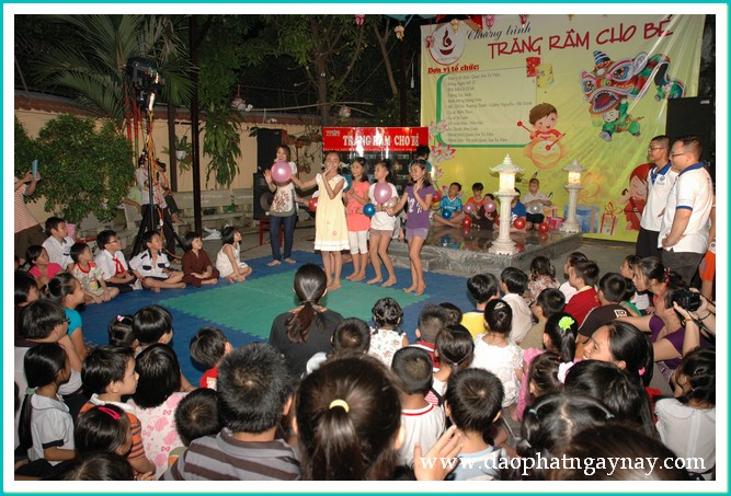 TP. HCM: Đêm hội trăng rằm yêu thương