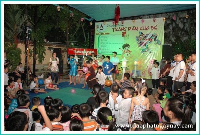 TP. HCM: Đêm hội trăng rằm yêu thương