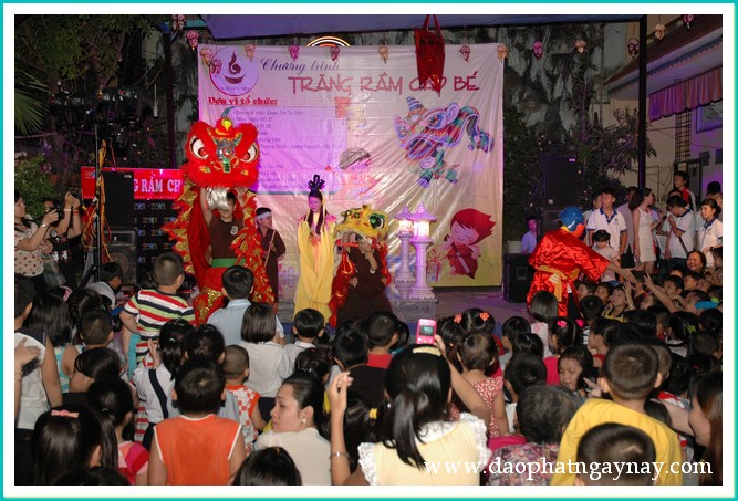 TP. HCM: Đêm hội trăng rằm yêu thương