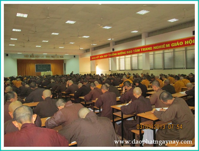 TP. HCM: Tăng Ni sinh hệ Trung Cao Phật học thi học kỳ I-II