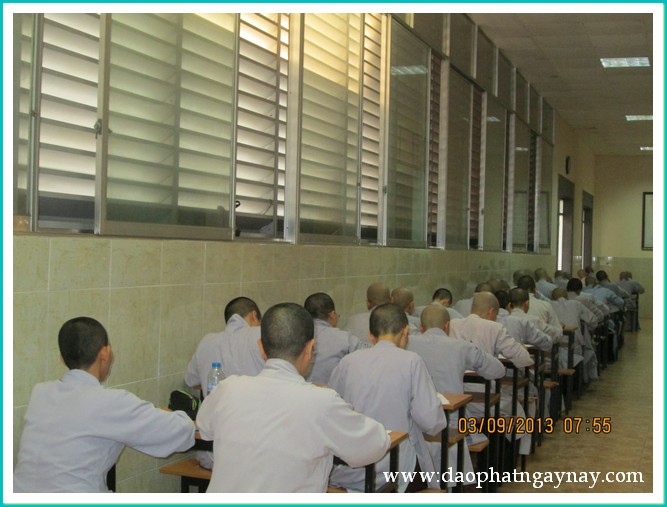 TP. HCM: Tăng Ni sinh hệ Trung Cao Phật học thi học kỳ I-II