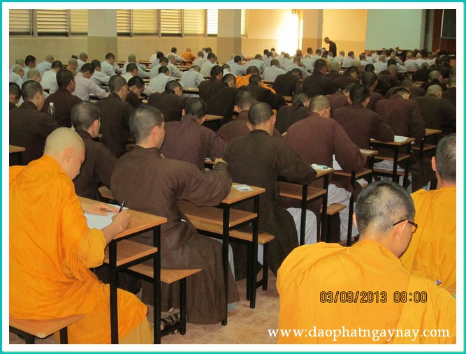 TP. HCM: Tăng Ni sinh hệ Trung Cao Phật học thi học kỳ I-II