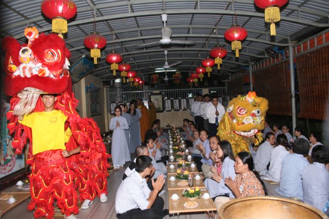 TP.HCM: Lớp giáo lý chùa Thiên Chánh mừng ngày nhà giáo Việt Nam