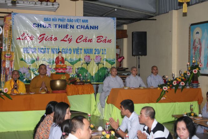 TP.HCM: Lớp giáo lý chùa Thiên Chánh mừng ngày nhà giáo Việt Nam