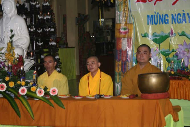 TP.HCM: Lớp giáo lý chùa Thiên Chánh mừng ngày nhà giáo Việt Nam