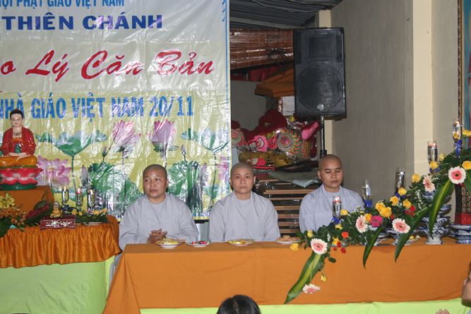TP.HCM: Lớp giáo lý chùa Thiên Chánh mừng ngày nhà giáo Việt Nam