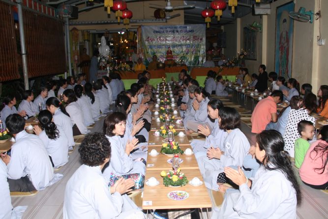 TP.HCM: Lớp giáo lý chùa Thiên Chánh mừng ngày nhà giáo Việt Nam