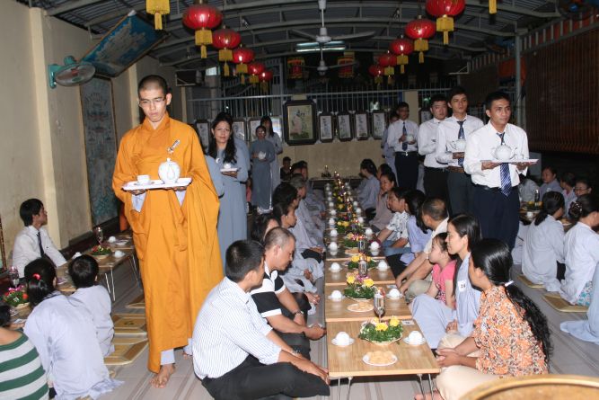 TP.HCM: Lớp giáo lý chùa Thiên Chánh mừng ngày nhà giáo Việt Nam
