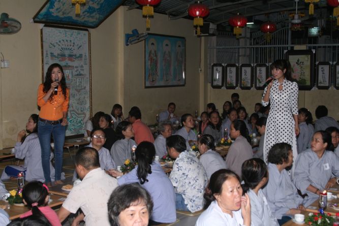 TP.HCM: Lớp giáo lý chùa Thiên Chánh mừng ngày nhà giáo Việt Nam