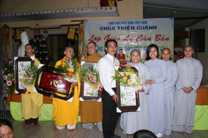 TP.HCM: Lớp giáo lý chùa Thiên Chánh mừng ngày nhà giáo Việt Nam