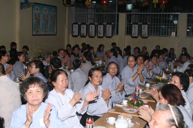 TP.HCM: Lớp giáo lý chùa Thiên Chánh mừng ngày nhà giáo Việt Nam