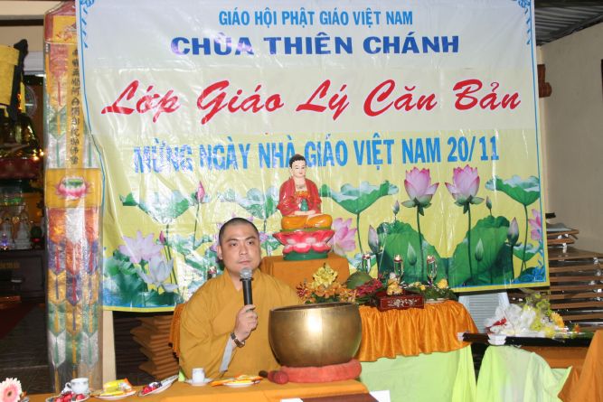 TP.HCM: Lớp giáo lý chùa Thiên Chánh mừng ngày nhà giáo Việt Nam