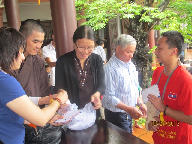 Chùa Pháp Hoa - Nam Úc cứu trợ đồng bào bị bão lụt miền Trung