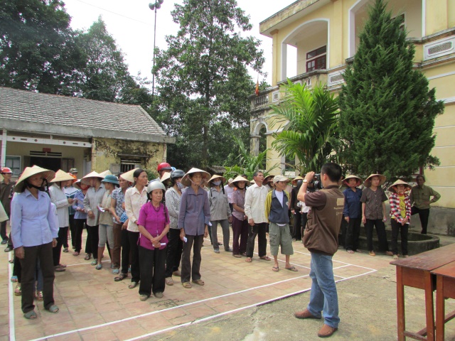 Quỹ Từ thiện Đạo Phật Ngày Nay cứu trợ miền Trung đợt 2 tại Hà Tĩnh và Đà Nẵng