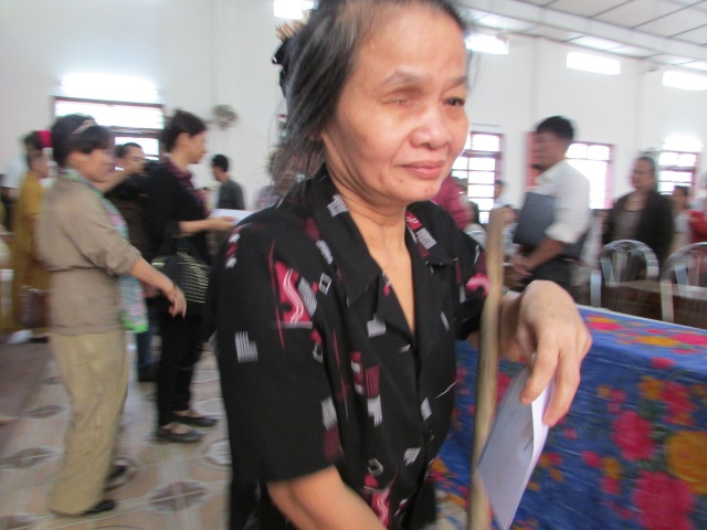 Quỹ Từ thiện Đạo Phật Ngày Nay cứu trợ miền Trung đợt 2 tại Hà Tĩnh và Đà Nẵng