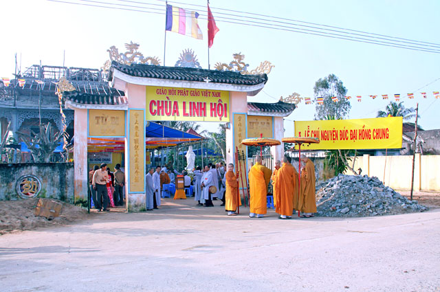 Gia Lai: Lễ đúc đại hồng chung chùa Linh Hội