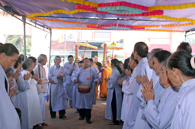 Gia Lai: Lễ đúc đại hồng chung chùa Linh Hội