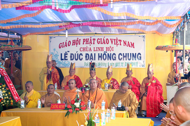 Gia Lai: Lễ đúc đại hồng chung chùa Linh Hội