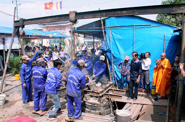 Gia Lai: Lễ đúc đại hồng chung chùa Linh Hội
