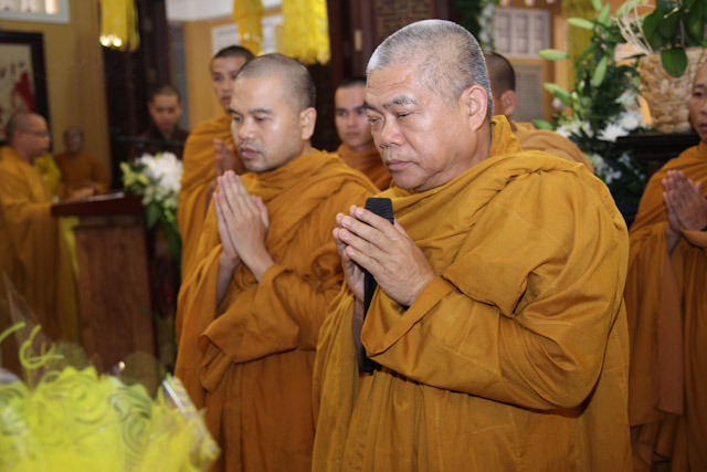 Ngày thứ nhất: Các phái đoàn viếng tang cố HT. Thích Nhật Quang