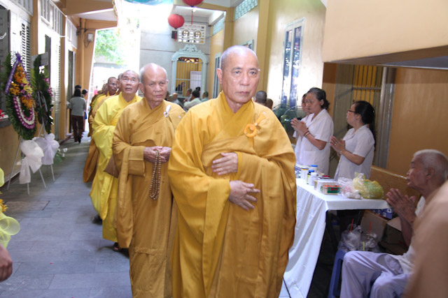 Ngày thứ nhất: Các phái đoàn viếng tang cố HT. Thích Nhật Quang