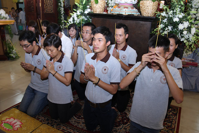 Ngày thứ nhất: Các phái đoàn viếng tang cố HT. Thích Nhật Quang