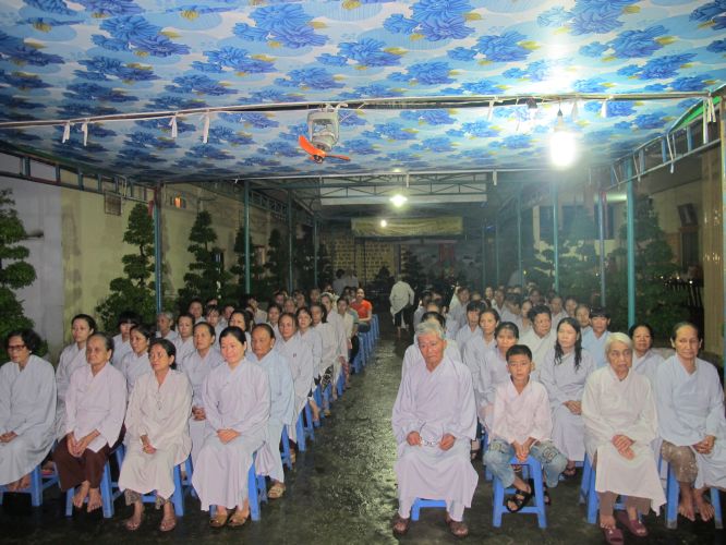 Đồng Nai: Đốt nến tri ân đón mùa hiếu hạnh