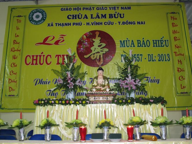 Đồng Nai: Đốt nến tri ân đón mùa hiếu hạnh