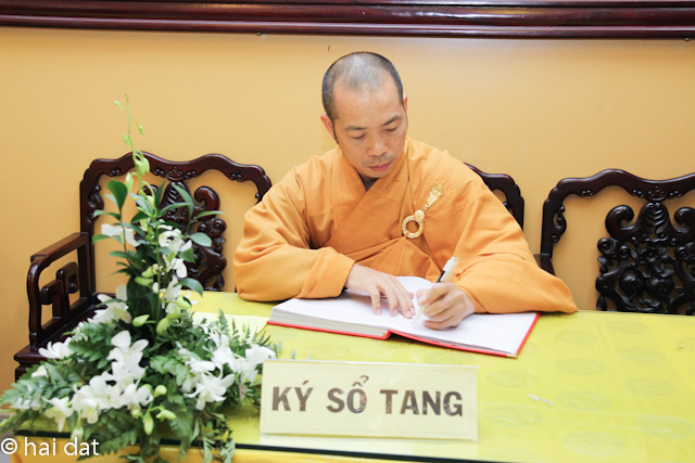 Ngày thứ 3: Các phái đoàn viếng tang cố HT. Thích Nhật Quang
