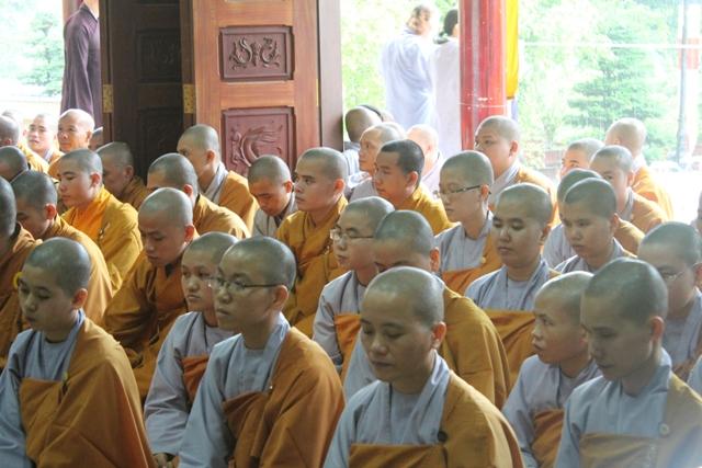 Đồng Tháp: Tốt Nghiệp Trung Cấp Phật Học Khóa VI – Khai Giảng Kháo VII