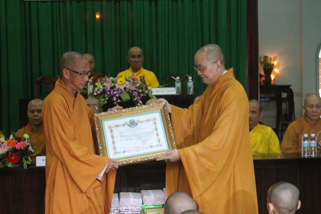 Đồng Tháp: Tốt Nghiệp Trung Cấp Phật Học Khóa VI – Khai Giảng Kháo VII
