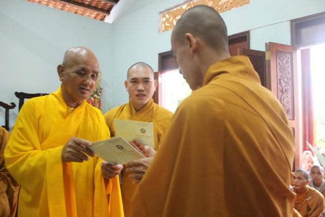 Đồng Tháp: Tốt Nghiệp Trung Cấp Phật Học Khóa VI – Khai Giảng Kháo VII