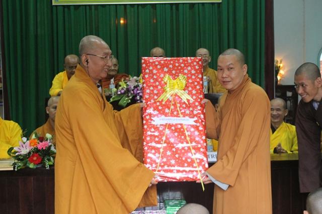 Đồng Tháp: Tốt Nghiệp Trung Cấp Phật Học Khóa VI – Khai Giảng Kháo VII
