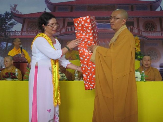Đồng Tháp: Trọng thể đại lễ Lạc thành chùa Quê Hương