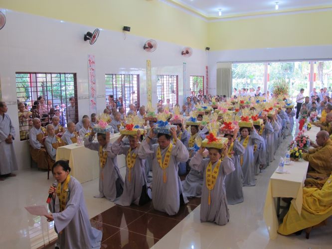 Tiền Giang: Đại lễ Vu lan Báo hiếu tại chùa Linh Bửu