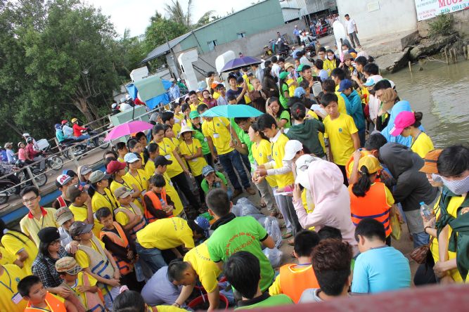 Long An: Đại lễ phóng sanh tại khóa tu “Điểm tựa đời con”