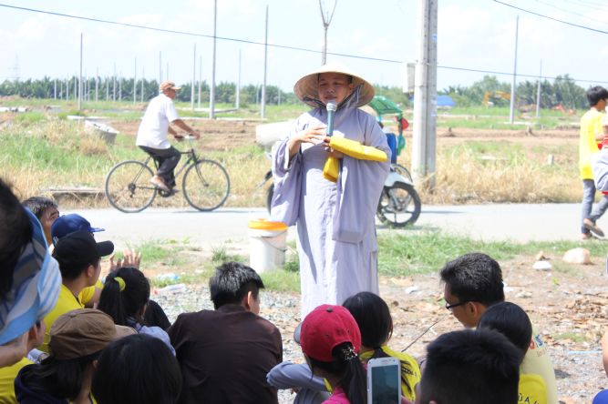 Long An: Đại lễ phóng sanh tại khóa tu “Điểm tựa đời con”
