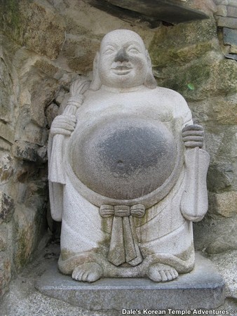 Danh thắng Đông Hải Long Cung Tự