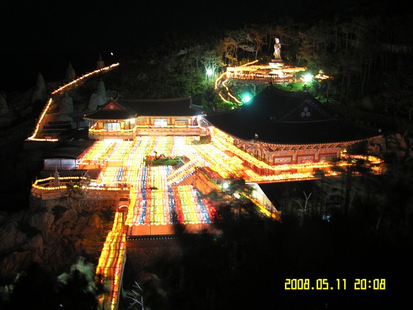 Danh thắng Đông Hải Long Cung Tự