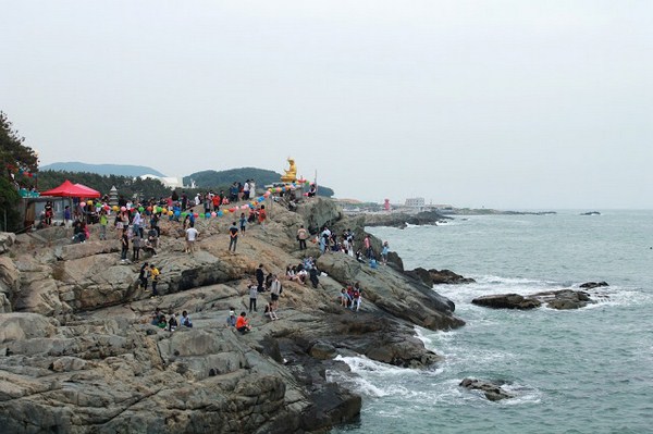 Danh thắng Đông Hải Long Cung Tự