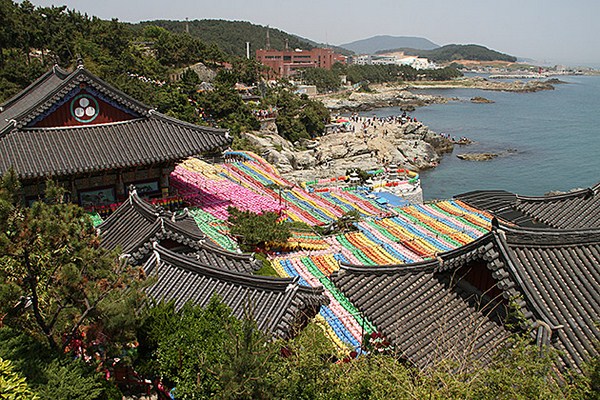 Danh thắng Đông Hải Long Cung Tự