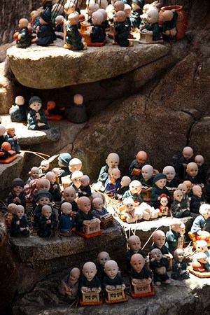 Danh thắng Đông Hải Long Cung Tự