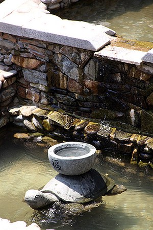 Danh thắng Đông Hải Long Cung Tự