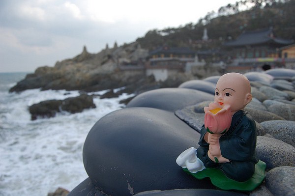 Danh thắng Đông Hải Long Cung Tự